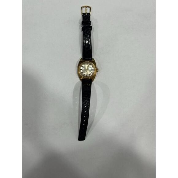 Vintage Timex Marlin Waterproof Watch Gold Tone Manual Wind - Picture 1 of 6